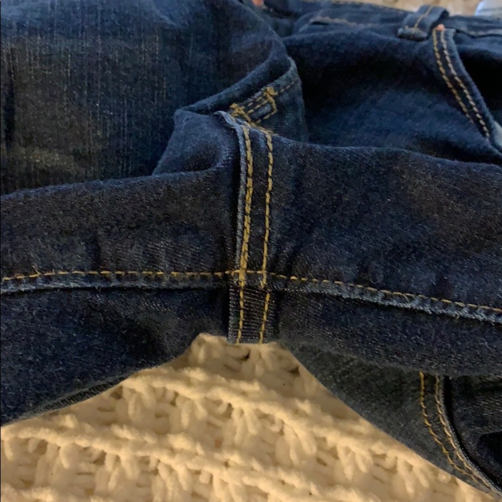 Levi’s! - Picture 4 of 4